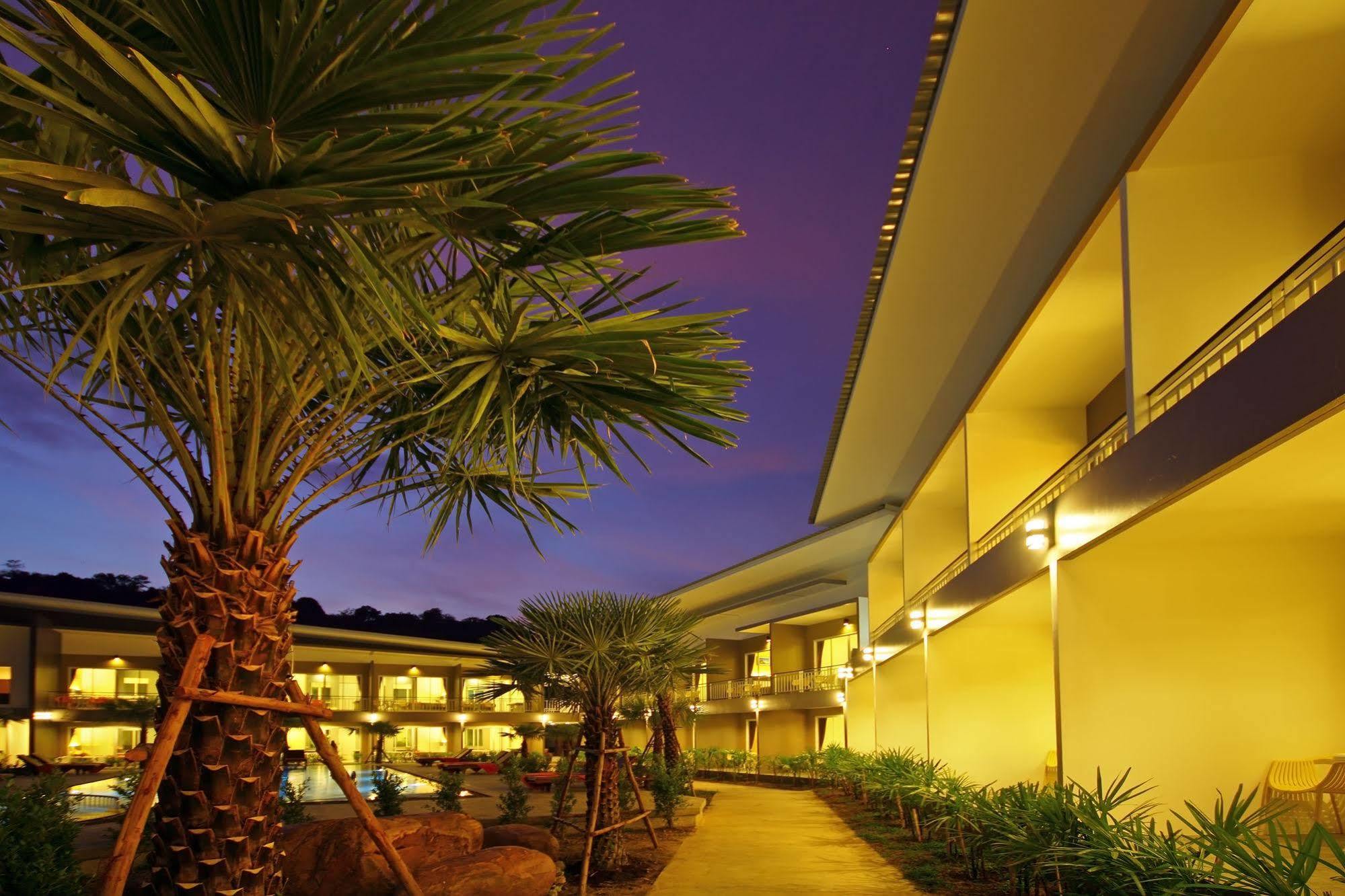 Gypsy Sea View Resort- Phi Phi Island Exterior photo