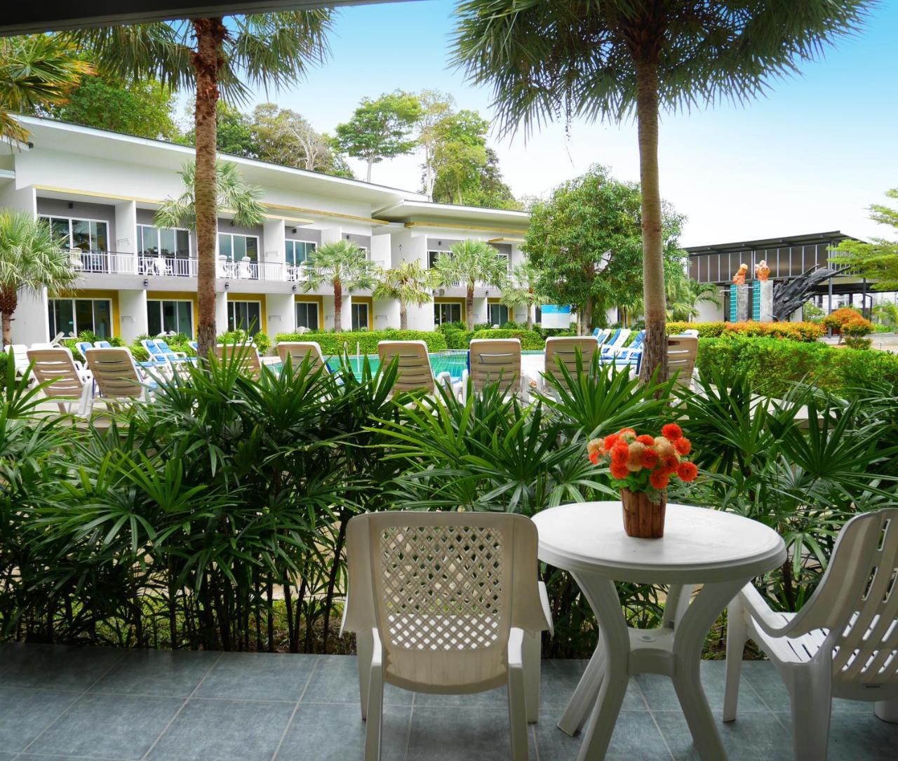 Gypsy Sea View Resort- Phi Phi Island Exterior photo